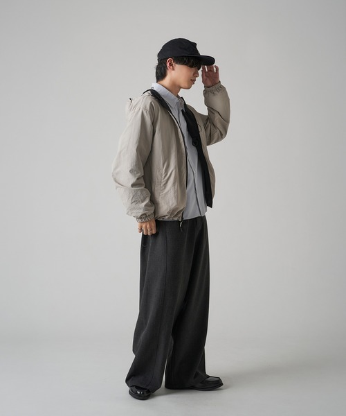 kutir（クティール）の「NYLON REVERSIBLE MOUNTAIN PARKER／ナイロンリバーシブルマウンテンパーカー（マウンテンパーカー・メンズ・ネイビー/ライトグレー/ブラック・LARGE/MEDIUM/SMALL）」の13枚目の写真