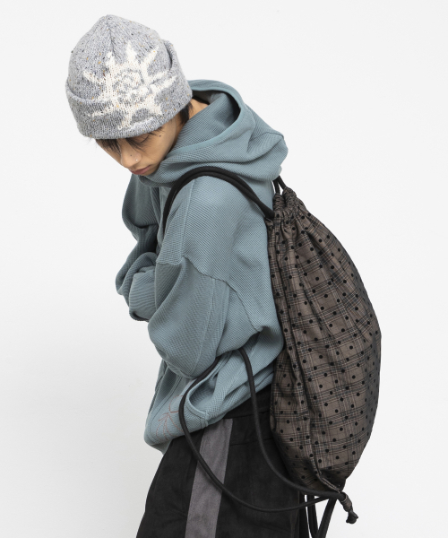 GLACK(グラック)の「GZB001 ドットパターンチェックストリングバッグ (ブラック)(バックパック/リュック・レディース・その他・F)」の3枚目の写真
