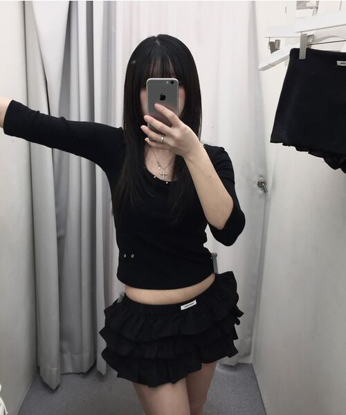 CRANK(クランク)の「スタッドUネックトップ_ブラック(Tシャツ/カットソー・レディース・その他・FREE)」の4枚目の写真
