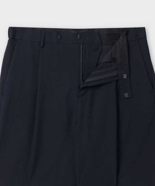 MUSINSA STANDARD（ムシンサスタンダード）の「クールタッチヒドンバンディングハーフスラックス[ネイビー]（スラックス・メンズ・その他・40/38/33/26/27/28/29/42/36/34/32/30/31）」の4枚目の写真