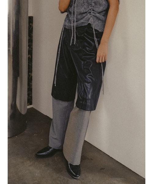 ELCHELE（エルチェレ）の「HALF LAYERED PANTS（スラックス・レディース・ブラウン/ブラック・36/38）」の15枚目の写真