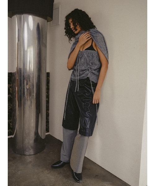 ELCHELE（エルチェレ）の「HALF LAYERED PANTS（スラックス・レディース・ブラウン/ブラック・36/38）」の16枚目の写真