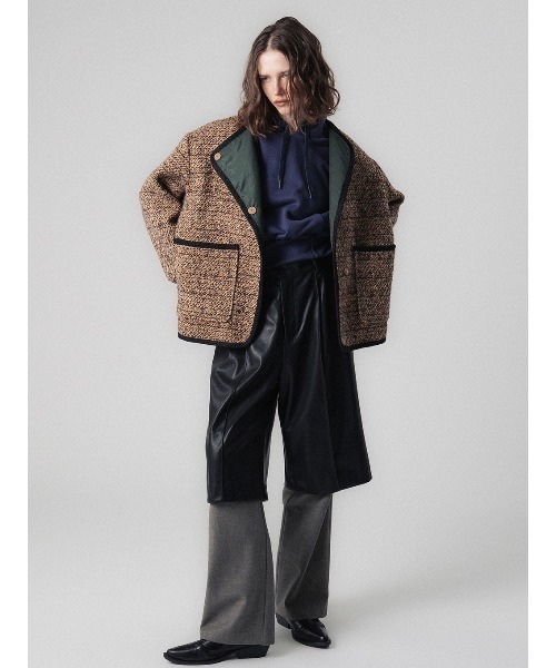ELCHELE（エルチェレ）の「HALF LAYERED PANTS（スラックス・レディース・ブラウン/ブラック・36/38）」の4枚目の写真