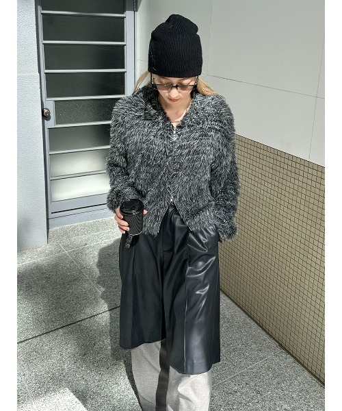 ELCHELE（エルチェレ）の「HALF LAYERED PANTS（スラックス・レディース・ブラウン/ブラック・36/38）」の8枚目の写真