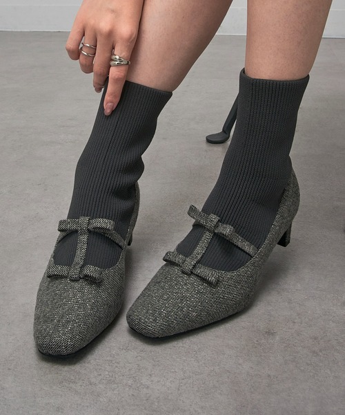 MAISON BREEZE(メゾンブリーズ)の「【MAISON BREEZE】リボンソックスヒールブーツ LON(ブーツ・レディース・ブラック/グレー/ダークブラウン・S/M/L/LL)」の2枚目の写真