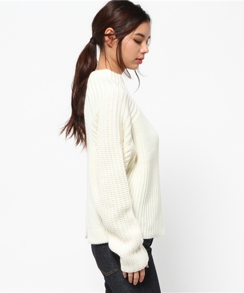MOUSSY(マウジー)の「Backslit highneck sweater(ニット/セーター・レディース・チャコールグレー/オフホワイト/ブラウン・FREE)」の7枚目の写真
