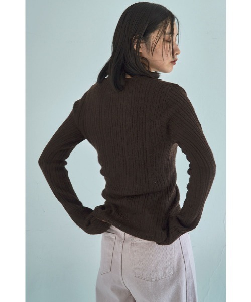marjour（マージュール）の「RIB KNIT TOPS（ニット/セーター・レディース・イエロー系/ブラウン・M）」の5枚目の写真