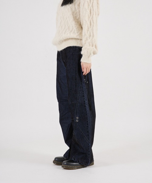 FTW（エフティダブリュー）の「FLOCKY EYELET CARVING PANTS（その他パンツ・レディース・インディゴブルー・MEDIUM/SMALL/LARGE）」の3枚目の写真