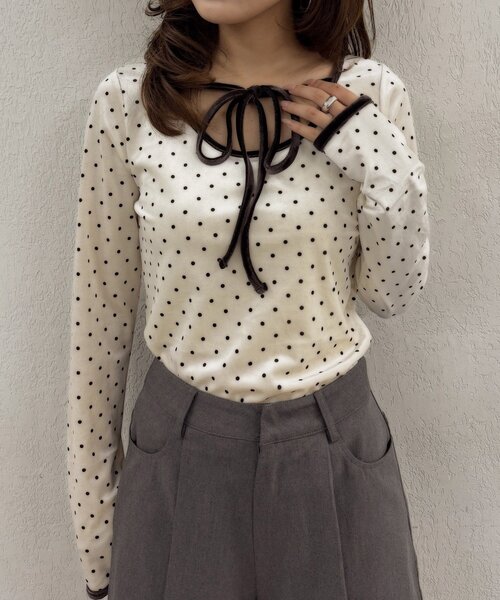 mline（エムライン）の「[mline]チョーカーベロアトップス（Tシャツ/カットソー・レディース・アイボリー/チャコールグレー/ピンク・FREE）」の6枚目の写真