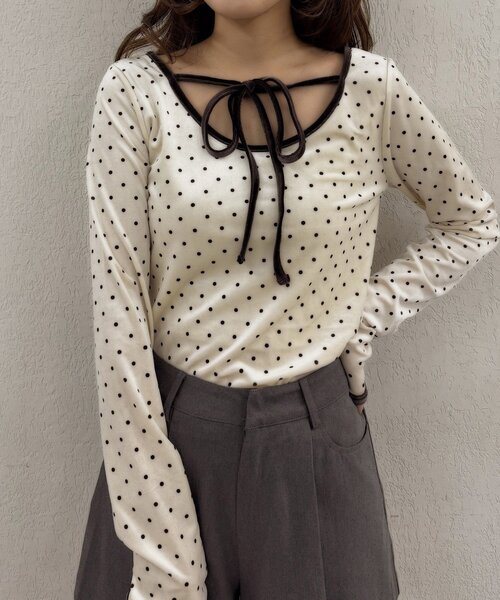 mline（エムライン）の「[mline]チョーカーベロアトップス（Tシャツ/カットソー・レディース・アイボリー/チャコールグレー/ピンク・FREE）」の8枚目の写真