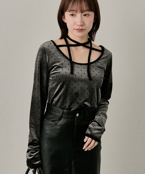 mline（エムライン）の「[mline]チョーカーベロアトップス（Tシャツ/カットソー・レディース・アイボリー/チャコールグレー/ピンク・FREE）」の12枚目の写真