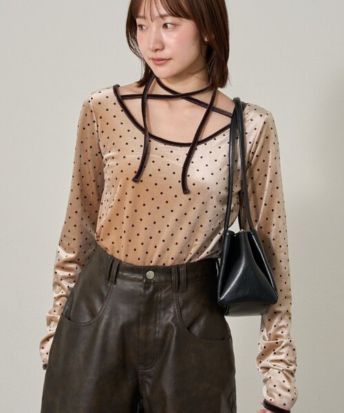 mline（エムライン）の「[mline]チョーカーベロアトップス（Tシャツ/カットソー・レディース・アイボリー/チャコールグレー/ピンク・FREE）」の21枚目の写真