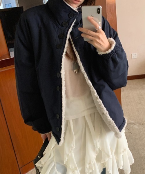 Aelina(エリナ)の「リバーシブルアウター(ブルゾン・レディース・ブラウン/ベージュ/ネイビー・FREE)」の1枚目の写真