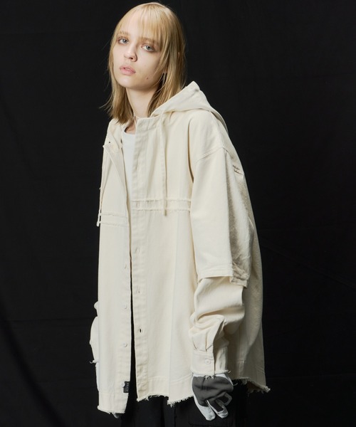 AIVER（アイバー）の「AIVER　レイヤードカットオフツイルシャツ（シャツ/ブラウス・メンズ・ブラック/ダークグレー/キナリ・LARGE/MEDIUM/SMALL）」の11枚目の写真