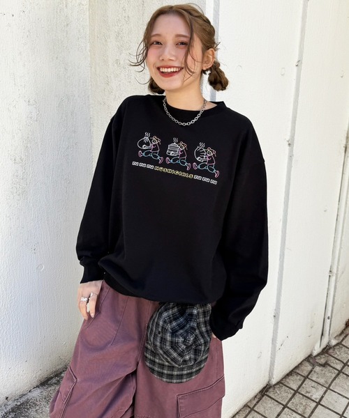 DOUBLE NAME（ダブルネーム）の「蒸しガール刺しゅうプルオーバー（Tシャツ/カットソー・レディース・オフホワイト/ブラック・FREE）」の9枚目の写真