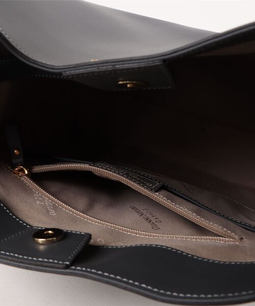 Scrap Book（スクラップブック）の「【GIANNI NOTARO】タックショルダーバッグ（ショルダーバッグ・レディース・レッド/グレー・FREE）」の5枚目の写真