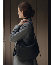 DEMERIEL（ドゥメリエル）の「Elise Hobo Bag Medium Black（ショルダーバッグ）」