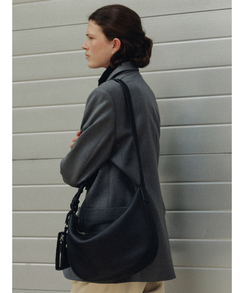 DEMERIEL（ドゥメリエル）の「Elise Hobo Bag Medium Black（ショルダーバッグ・レディース・その他・FREE）」の3枚目の写真