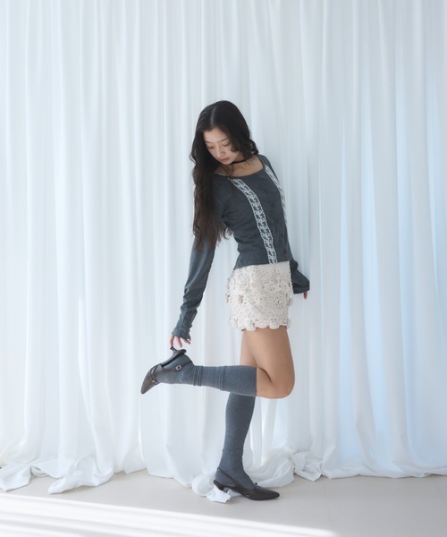 Smyeon(スミョン)の「Long sleeve lace cardigan/レース付きカットカーディガン(カーディガン/ボレロ・レディース・ネイビー/グレー/ホワイト・FREE)」の6枚目の写真
