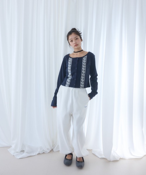 Smyeon(スミョン)の「Long sleeve lace cardigan/レース付きカットカーディガン(カーディガン/ボレロ・レディース・ネイビー/グレー/ホワイト・FREE)」の17枚目の写真