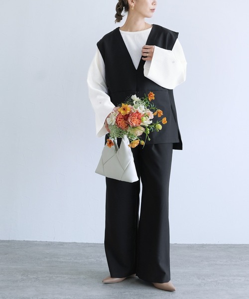 reca(レカ)の「Vネックベスト×セミワイドストレートパンツ2点セット(スーツセット・レディース・ブラック/グレー・M)」の3枚目の写真