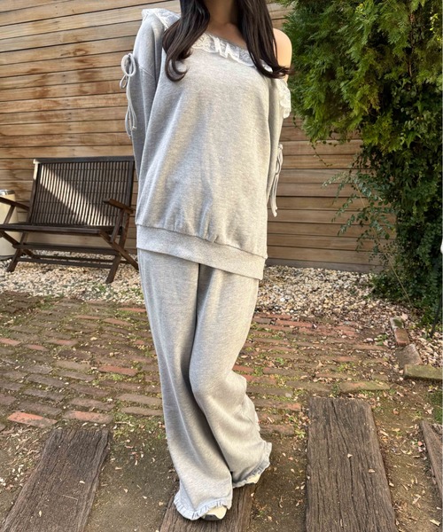 PHILLY（フィリー）の「《セットアップ可能★》レースパイピングオフショルスウェット（スウェット・レディース・アイボリー/グレー・FREE）」の18枚目の写真