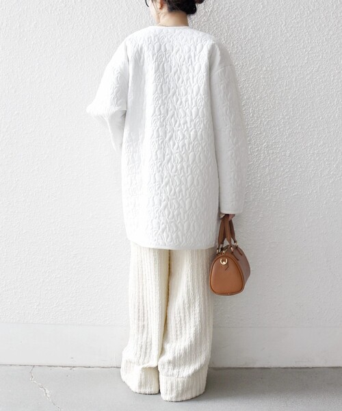 SHIPS any（シップス エニィ）の「SHIPS any: キルティング ステッチ ノーカラー ミディ コート（ノーカラーコート・レディース・ブラック/オフホワイト・ONE SIZE）」の5枚目の写真