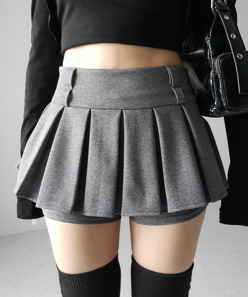 me+em select(ミームセレクト)の「【 インパン裏地付 】プリーツスウェットマイクロミニスカパン / plests sweat micro mini skirt pants(その他パンツ・レディース・グレー/ブラック/チャコール・SMALL/MEDIUM/LARGE)」の3枚目の写真