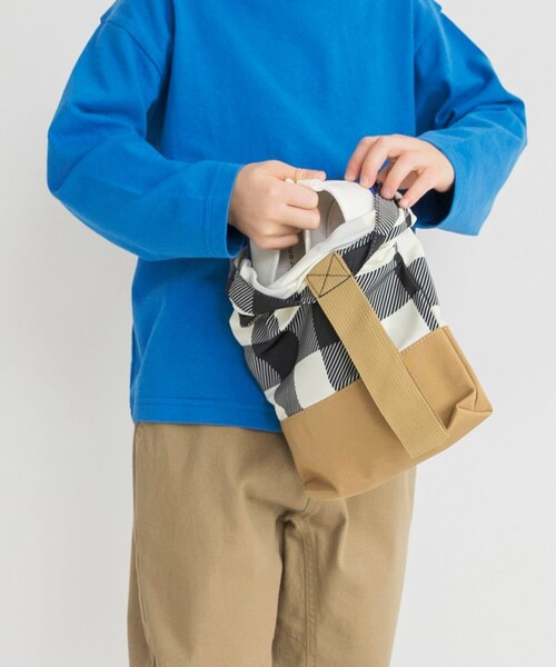 BRANSHES（ブランシェス）の「シューズバッグ（バックパック/リュック・キッズ・ブラック/ベージュ・FREE）」の5枚目の写真