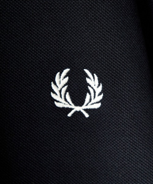 FRED PERRY（フレッドペリー）の「[FRED PERRY/フレッドペリー] ツインティップライン ロングスリーブポロシャツ M3636（ポロシャツ・レディース・ダークグリーン/ブラック系1/ブラック系/キナリ/ホワイト/ネイビー/ブラック/ネイビー系・S/M/L/XL）」の14枚目の写真