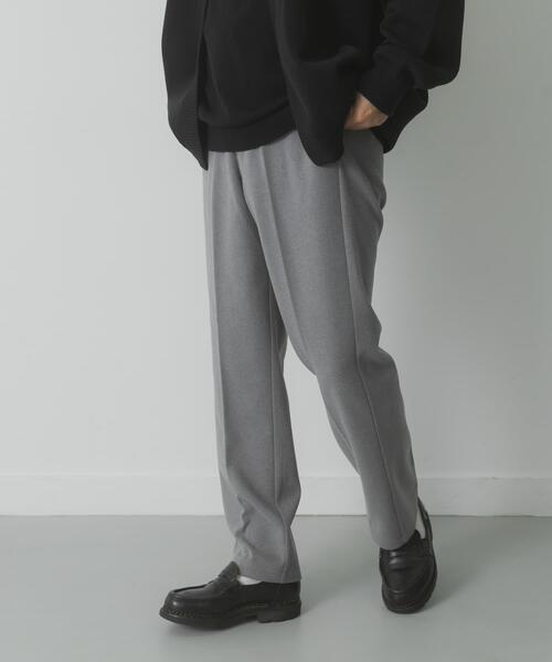 ITEMS URBANRESEARCH（アイテムズ アーバンリサーチ）の「発熱機能 センタープレス スラックス（その他パンツ・メンズ・グレー/ブラック・LARGE/MEDIUM）」の3枚目の写真