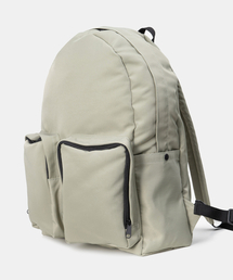 HYPHEN（ハイフン）の「PREMIUM TWO PATCH POCKET BACKPACK (B006_KHAKI BEIGE)（バックパック/リュック）」