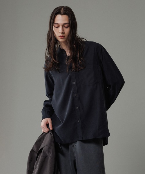 ADAM ET ROPE'(アダムエロペ)の「スエードタッチ レーヨンバンドカラーシャツ(シャツ/ブラウス・メンズ・ライトグレー/キナリ/ピンク系その他2/ブラック・M/L)」の12枚目の写真