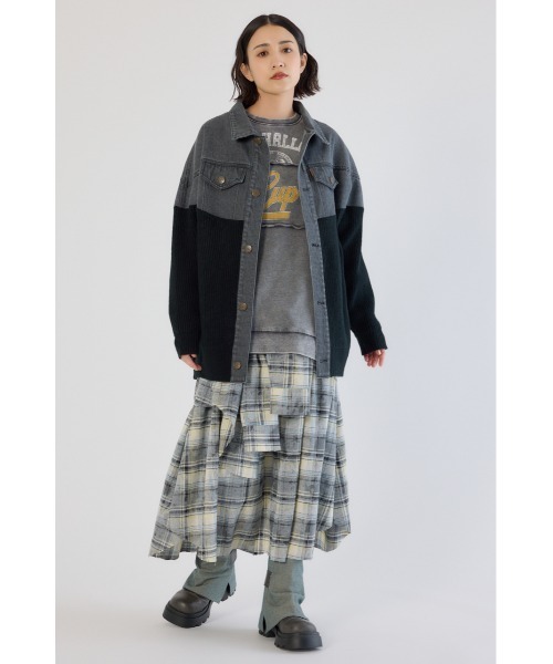 RODEO CROWNS WIDE BOWL（ロデオクラウンズワイドボウル）の「ニットドッキングルーズデニムジャケット（デニムジャケット・レディース・ブラック/ブルー・FREE）」の5枚目の写真