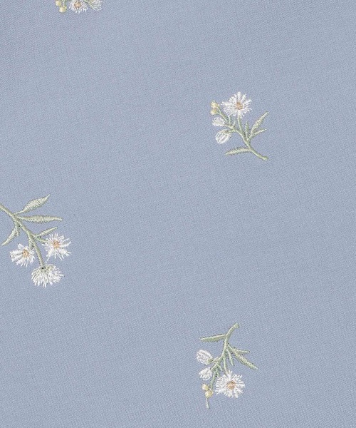 Rose Tiara(ローズティアラ)の「小花刺繍バルーンスリーブチュニック(チュニック・レディース・ネイビー/ブルー・46/42/38)」の8枚目の写真