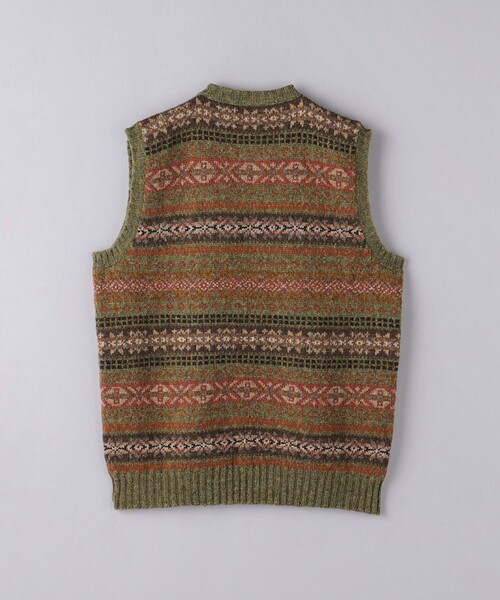 Jamieson's of Shetland（ジャミーソンズオブシェトランド）の「＜Jamieson`s＞ Fair Isle Crew Neck Vest/フェアアイル クルーネック ベスト（ニット/セーター・メンズ・オリーブ・42/40）」の2枚目の写真
