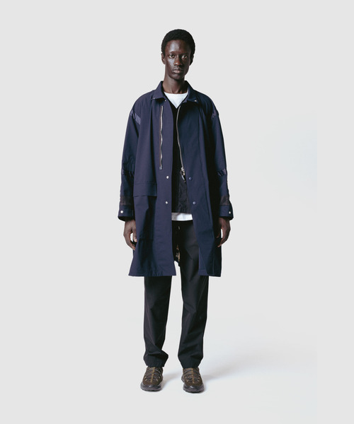 yoshiokubo（ヨシオクボ）の「yoshiokubo ヨシオクボ / MULTI-LOGO LONG COAT ゴブラン織マルチロゴロングコート / YKS26515（その他アウター・メンズ・ネイビー・3/2）」の2枚目の写真