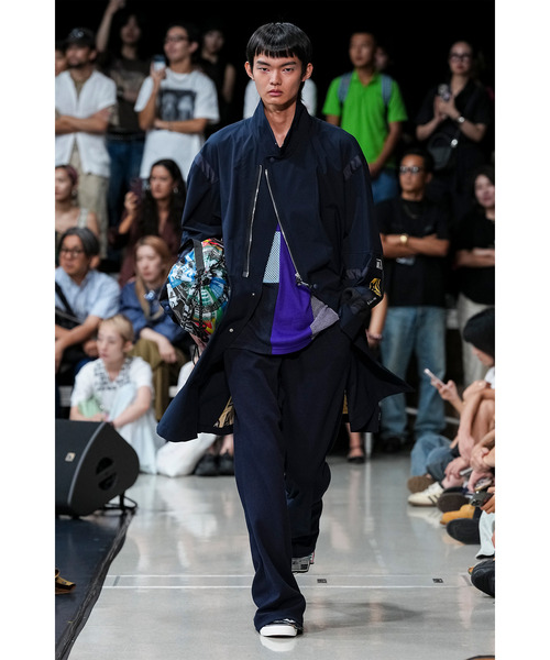 yoshiokubo（ヨシオクボ）の「yoshiokubo ヨシオクボ / MULTI-LOGO LONG COAT ゴブラン織マルチロゴロングコート / YKS26515（その他アウター・メンズ・ネイビー・3/2）」の12枚目の写真