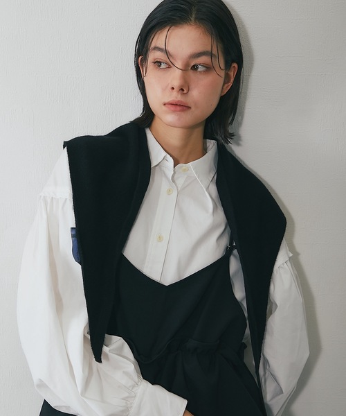 SMILE ORCHID（スマイルオーキッド）の「毛100％トライアングルスカーフ（ストール/ショール・レディース・グレイッシュベージュ/ブラック/アイボリー/グレー・FREE）」の10枚目の写真