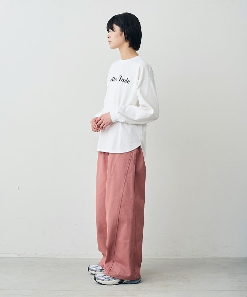 Live in comfort（リブインコンフォート）の「リブ　イン　コンフォート  一枚で着てサマになる　便利なオーガニックコットンロゴＴシャツ（Tシャツ/カットソー・レディース・ネイビー・S）」の7枚目の写真