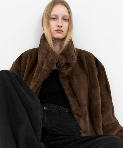 ATELIER NAIN（アトリエナイン）の「(JK-3057)TWO TONE FLOW FUR JACKET（その他アウター・レディース・ブラウン・FREE）」の2枚目の写真