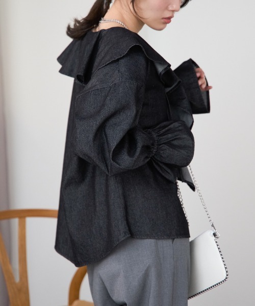 TRIANGLE PALETTE（トライアングルパレット）の「デニムフリルビッグカラーブラウス（シャツ/ブラウス・レディース・ブルー/ブラック/アイボリー/インディゴブルー・FREE）」の20枚目の写真