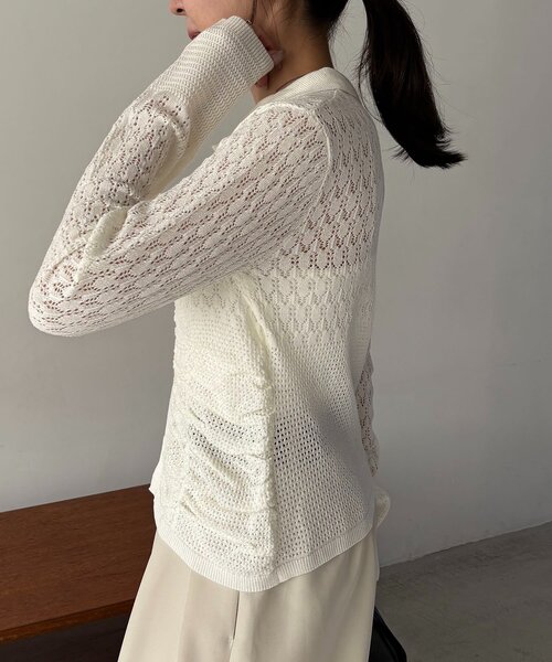 CAPRICIEUX LE'MAGE（カプリシューレマージュ）の「レースシャーリングホックカーディガン（カーディガン/ボレロ・レディース・ホワイト/ブラック・FREE）」の5枚目の写真