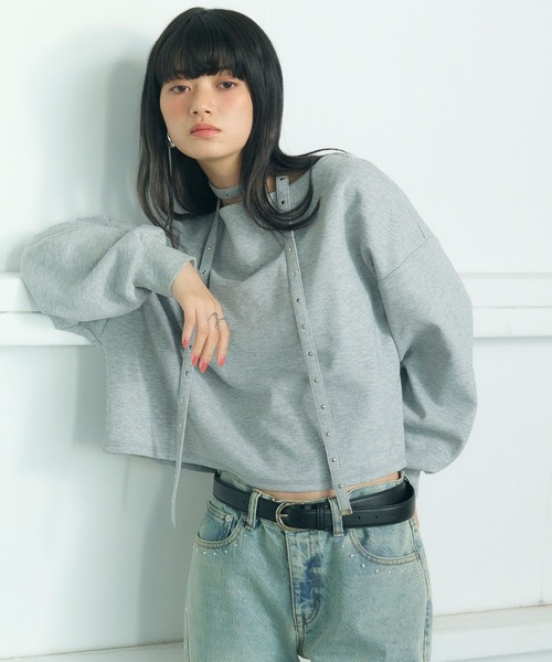 ELLEgirl（エルガール）の「スタッズチョーカー付きオフショルプルオーバー（スウェット・レディース・杢グレー・FREE）」の5枚目の写真