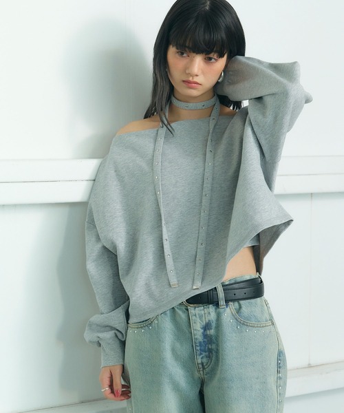 ELLEgirl（エルガール）の「スタッズチョーカー付きオフショルプルオーバー（スウェット・レディース・杢グレー・FREE）」の7枚目の写真