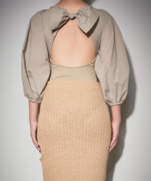 leinwande(ラインヴァンド)の「Tucked Sleeve Bodysuits(Tシャツ/カットソー・レディース・カーキ・ONE SIZE)」の5枚目の写真