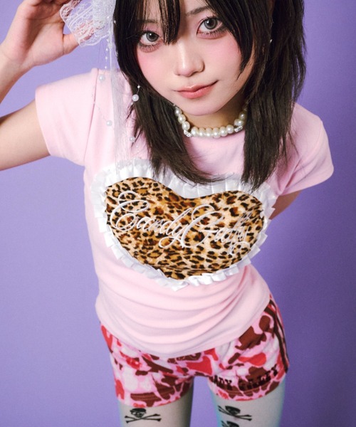 GALFY(ガルフィー)の「【GALFY】らぶりぃチビT / 【ガルフィー】らぶりぃチビ半袖tシャツ(Tシャツ/カットソー・レディース・ブラック/ピンク/ホワイト・ONE SIZE)」の3枚目の写真