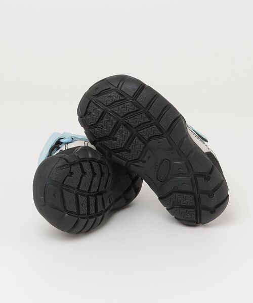 KEEN(キーン)の「JASPER II / ジャスパー ツー / キッズ スニーカー(スニーカー・キッズ・ホワイト系その他・19.5cm/18.5cm/18cm/17cm/16cm/15cm)」の3枚目の写真