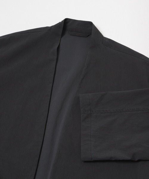 URBAN RESEARCH（アーバンリサーチ）の「DUSTER NYLON JACKET（ナイロンジャケット・メンズ・カーキ/ブラック・LARGE/MEDIUM）」の4枚目の写真