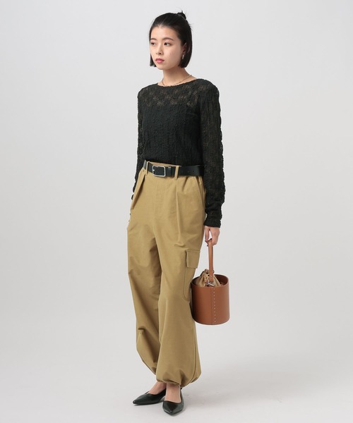 BAYFLOW(ベイフロー)の「ストレッチカーゴバレルパンツ(カーゴパンツ・レディース・ベージュ/カーキ・MEDIUM/SMALL)」の4枚目の写真